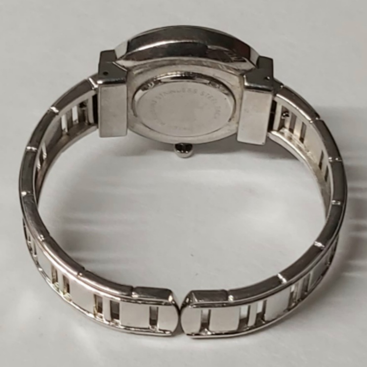 Voir photo 3 de Montre bracelet femme kai shun quartz Montre bracelet femme kai shun quartz Bon état - Vue 3 -